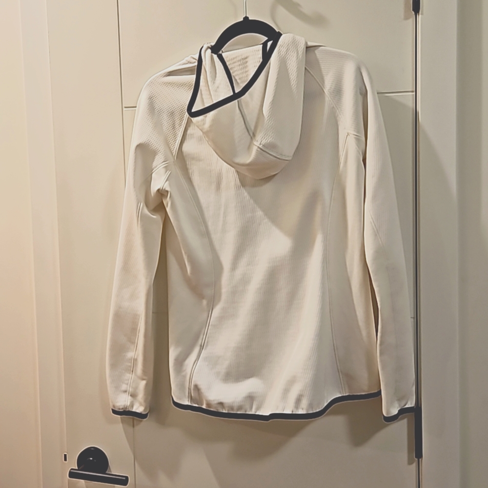 The North Face Jacket - Picture 4 of 5